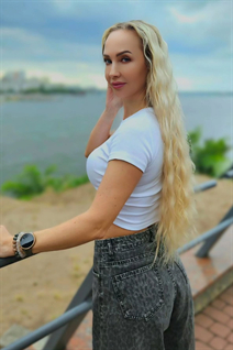 Mariée ukrainienne célibataire svetlana de dnepr avec Blond cheveux, âge 44