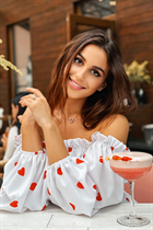 Czech woman daria from prague with Dark Brown hair 22 years old photo-1