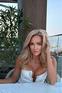 Beautiful woman of ukrainian vlada from kiev with Blonde hair age 39