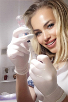 Mariée de new york vironika avec Blond cheveux, âge 40 photo-5