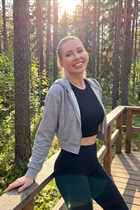 Single ukrainian lady yana from zaporizhzhia with Blonde hair age 43 photo-10