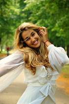 Pretty Ukrainian woman karolina from kiev with Light Brown hair age 26 photo-1
