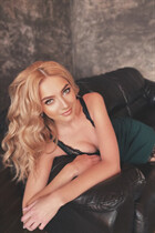Dating a ukrainian girl oksana from nikolaev with Light Brown hair age 34 photo-4