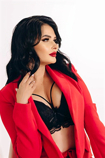 Rencontre une femme ukrainienne vladislava de khmelnitsky avec Brunette cheveux, âge 31
