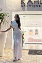 marbella mariée yana avec Noirs cheveux, âge 40 photo-14