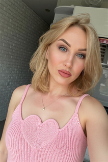 Femmes slaves elena de odesa avec Blond cheveux, âge 35