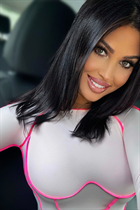 Perfect woman julia from los angeles with Black hair age 34 photo-6