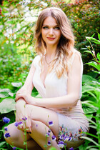 Novia de Ucrania elena de odessa con pelo Castaño y edad 39 photo-2