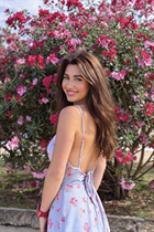 Jolie fille iryna de lisbon avec Brunette cheveux, âge 35
