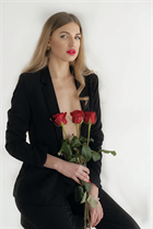 Ukrainian girl model alena from cagliari with Blonde hair age 31 photo-6
