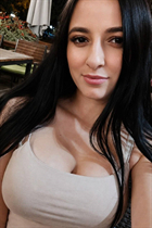 Superbe fille ukrainienne khrystyna de izmail avec Noirs cheveux, âge 22 photo-3