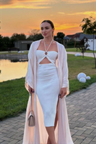 Gorgeous Ukrainian bride diana from tyachiv with Dark Brown hair age 30 photo-10