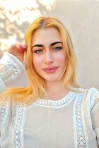 Wife from Ukraine alina from vinnitsa with Blonde hair age 26 photo-19