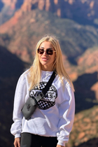 Stunning Ukrainian bride eleonora from kyiv with Blonde hair age 41 photo-2