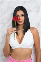 Beautiful brazilian girl lara from san paulo with Dark Brown hair 39 years old photo-8