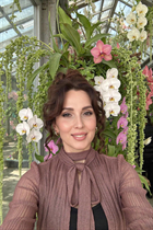 Girl from gualdo tadino iryna with Dark Brown hair age 47 photo-10