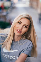 Perfect woman valentina from buffalo with Blonde hair age 37 photo-15