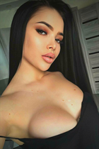 A pretty woman russian svetlana from bali with Dark Brown hair age 30 photo-14