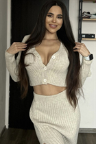 A belarusian bride karyna from minsk with Black hair age 32 photo-8