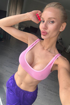 Perfect woman julianna from kiev with Blonde hair age 33 photo-23