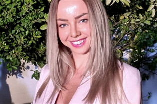 Girl from dubai elena with Blonde hair age 43 photo-3