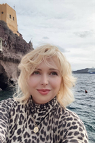 Girl from houston tatiana with Blonde hair age 58 photo-25