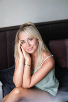 Femme parfaite elena de vienna avec Blond cheveux, âge 51 photo-22