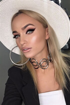 Beautiful ukrainian woman maria from odessa with Blonde hair age 31 photo-4