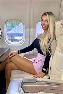 Saliendo con una mujer argentina de cordoba con pelo Rubio y 37 años