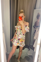 Dating a german woman anastasiya from frankfurt with Blonde hair 26 years old photo-19