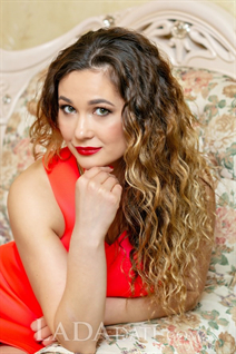 Date ukraine nataly from rivne with Light Brown hair age 31