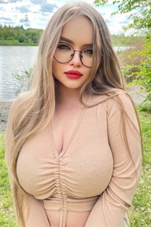 Femme ukrainienne en ligne daria de kharkov avec Blond cheveux, âge 24