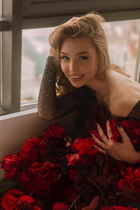 Single ukrainian girl ksenia from odessa with Light Brown hair age 22 photo-3