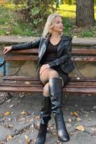 zagreb bride viktoria with Blonde hair age 38 photo-19
