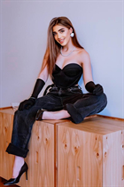 krakow bride angelika with Dark Brown hair age 25 photo-12