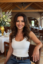 Perfect woman iryna from livorno with Dark Brown hair age 48 photo-7