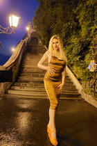 Wife from Ukraine maryna from kremenchug with Blonde hair age 32 photo-2