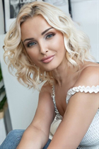 Fille allemande irina de kyiv avec Blond cheveux 48 ans photo-53