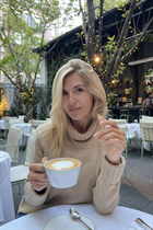 new york mariée bohdana avec Blond cheveux, âge 28 photo-8