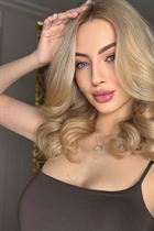 Ukrainian woman julia from chernivtsi with Blonde hair age 21 photo-4