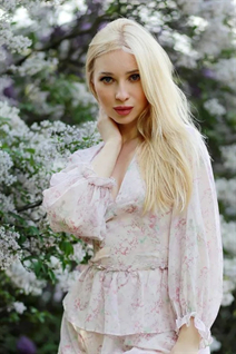 Pretty ukrainian girl elena from kiev with Blonde hair age 32