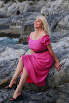 Mariée de kusadasi nataliia avec Blanc gris cheveux, âge 55 photo-27
