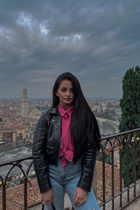 Beautiful single ukrainian woman karyna from kiev with Black hair age 24 photo-1