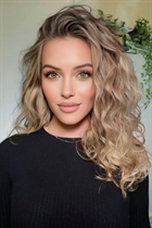 German bride liubov from berlin with Light Brown hair 25 years old photo-1