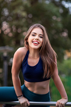 Romanian bride oksana from brasov with Light Brown hair 25 years old photo-5