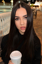 Mariée de miami alexeia avec Chatain clairs cheveux, âge 26 photo-10