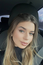 Date ukrainian diana from lviv with Light Brown hair age 21 photo-3