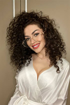 Femme ukrainienne pour sortir avec irina de vienna avec Brunette cheveux, âge 26 photo-3