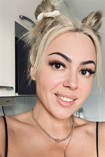 German woman galina from emmerich am rhein with Blonde hair 48 years old