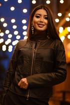 denver bride ainyra with Dark Brown hair age 35 photo-17